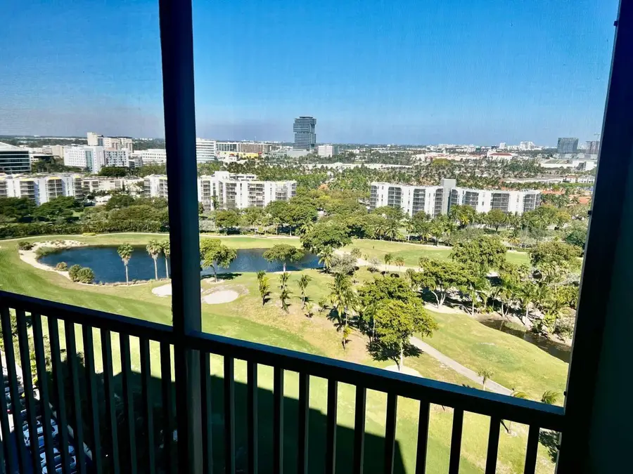 20379 W Country Club Drive #1932, Aventura, FL 33180 - Image #2