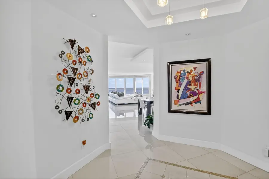 21150 NE 38th Avenue #2201, Miami, FL 33180 - Image #3