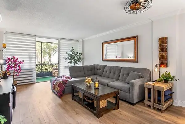 103 Royal Park Drive #1E, Fort Lauderdale, FL 33309