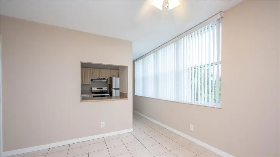 9441 Evergreen Place #401, Davie, FL 33324 - Image #3