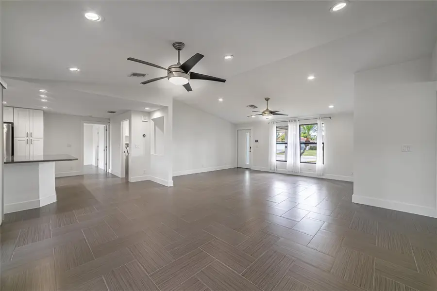 8460 Raymond Drive, Boynton Beach, FL 33472 - Image #2