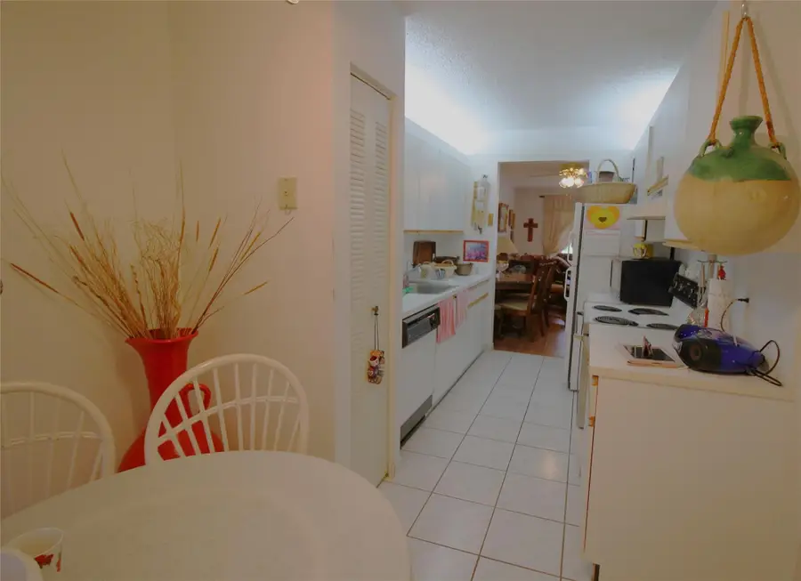 1200 SW 130th Avenue #210-G, Hollywood, FL 33027 - Image #2