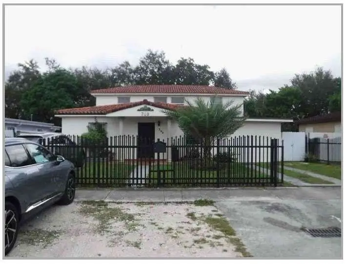 700 SW 61st Avenue, Miami, FL 33144 - Image #1