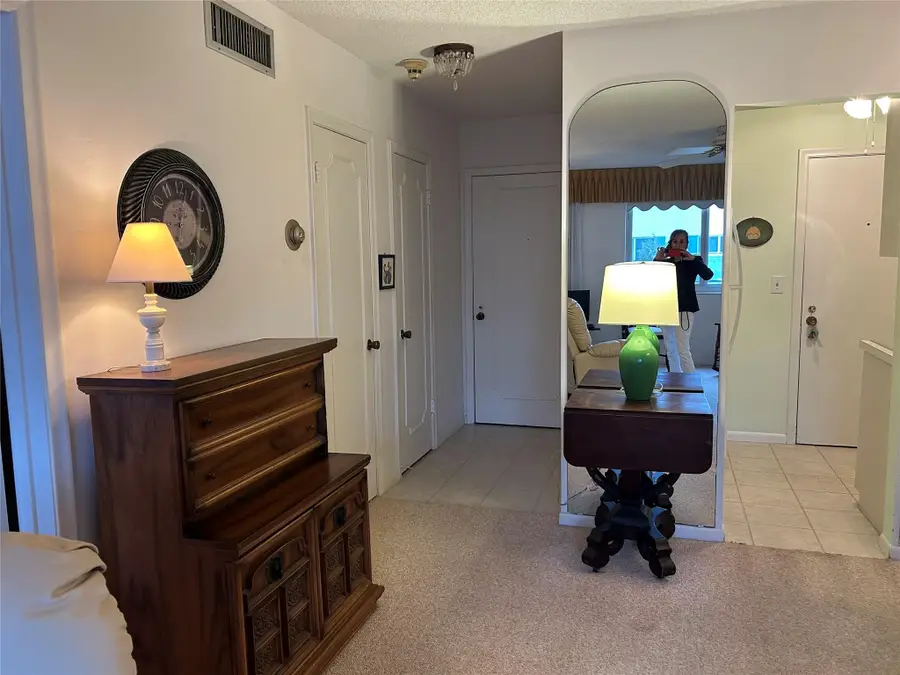 6263 NE 19th Avenue #906, Fort Lauderdale, FL 33308 - Image #3