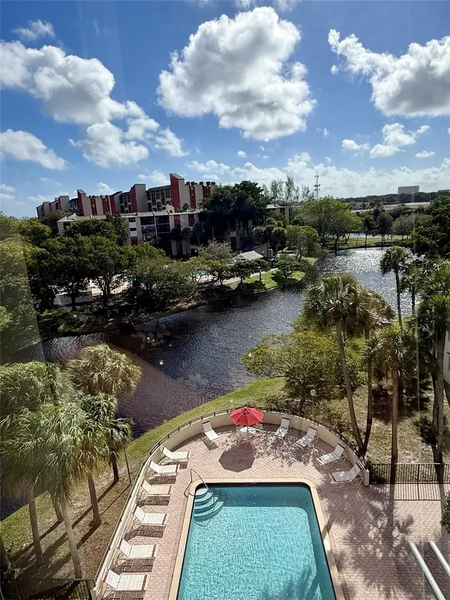 2304 S Cypress Bend Drive #615, Pompano Beach, FL 33069 - Image #2