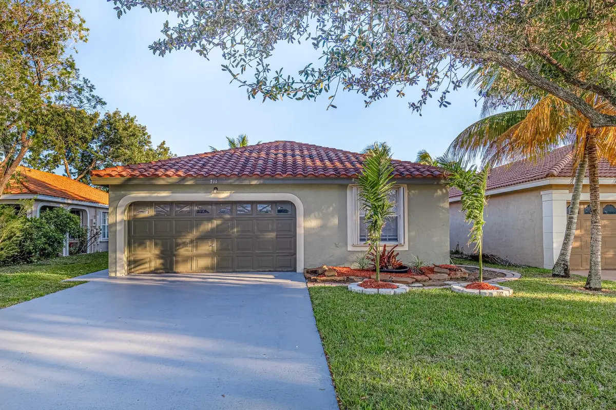 711 NW 182nd Way, Pembroke Pines, FL 33029 - #1