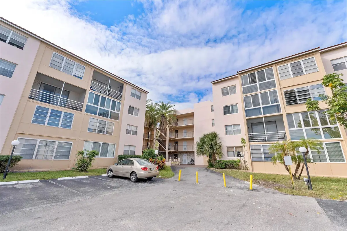 2811 Somerset Drive #408, Lauderdale Lakes, FL 33311 - Image #1
