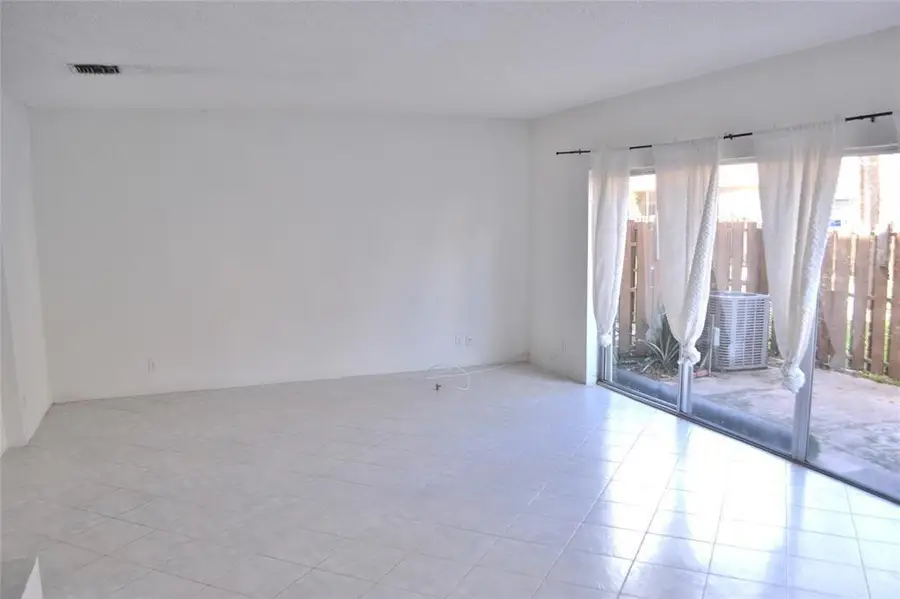 8237 NW 8th Court #4, Plantation, FL 33324 - #2