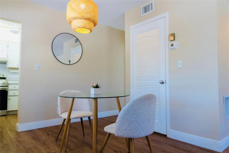 1900 NE 8th Court #201, Fort Lauderdale, FL 33304 - #3