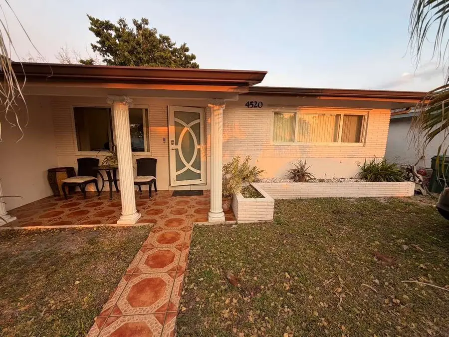 Address Withheld By Seller, Fort Lauderdale, FL 33334 - #2