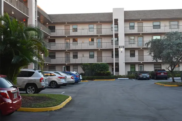 10120 Sunrise Lakes Boulevard #405, Sunrise, FL 33322