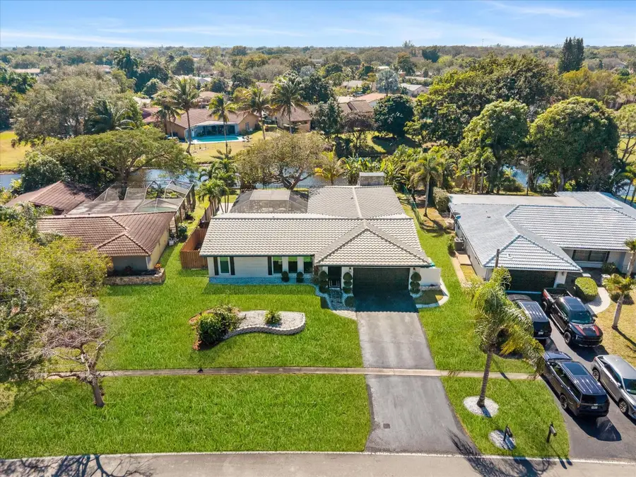 8264 Shadow Wood Boulevard, Coral Springs, FL 33071 - #3