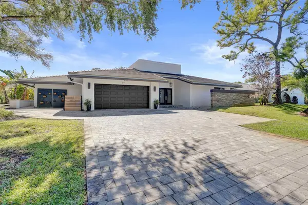 614 W Lakewoode Circle, Delray Beach, FL 33445