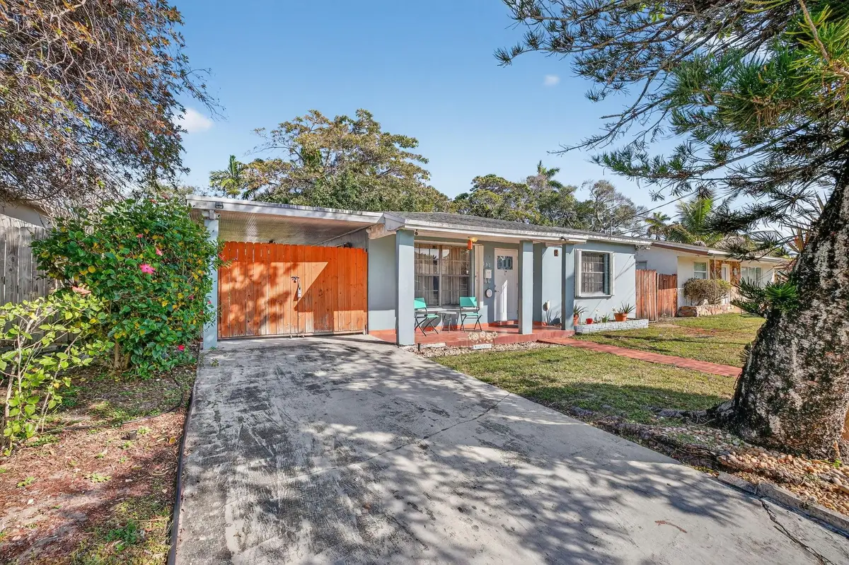 131 SW 7th Terrace, Hallandale Beach, FL 33009 - #1