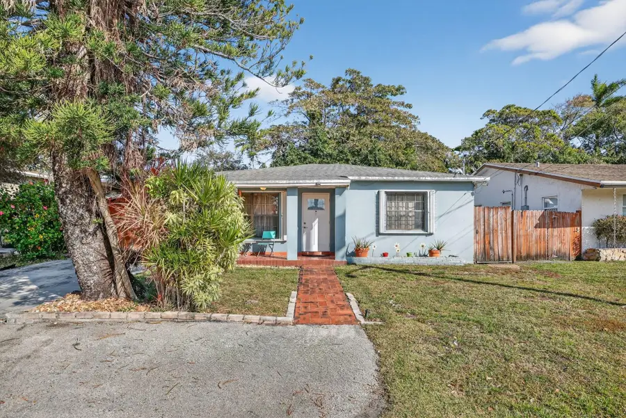 131 SW 7th Terrace, Hallandale Beach, FL 33009 - #2