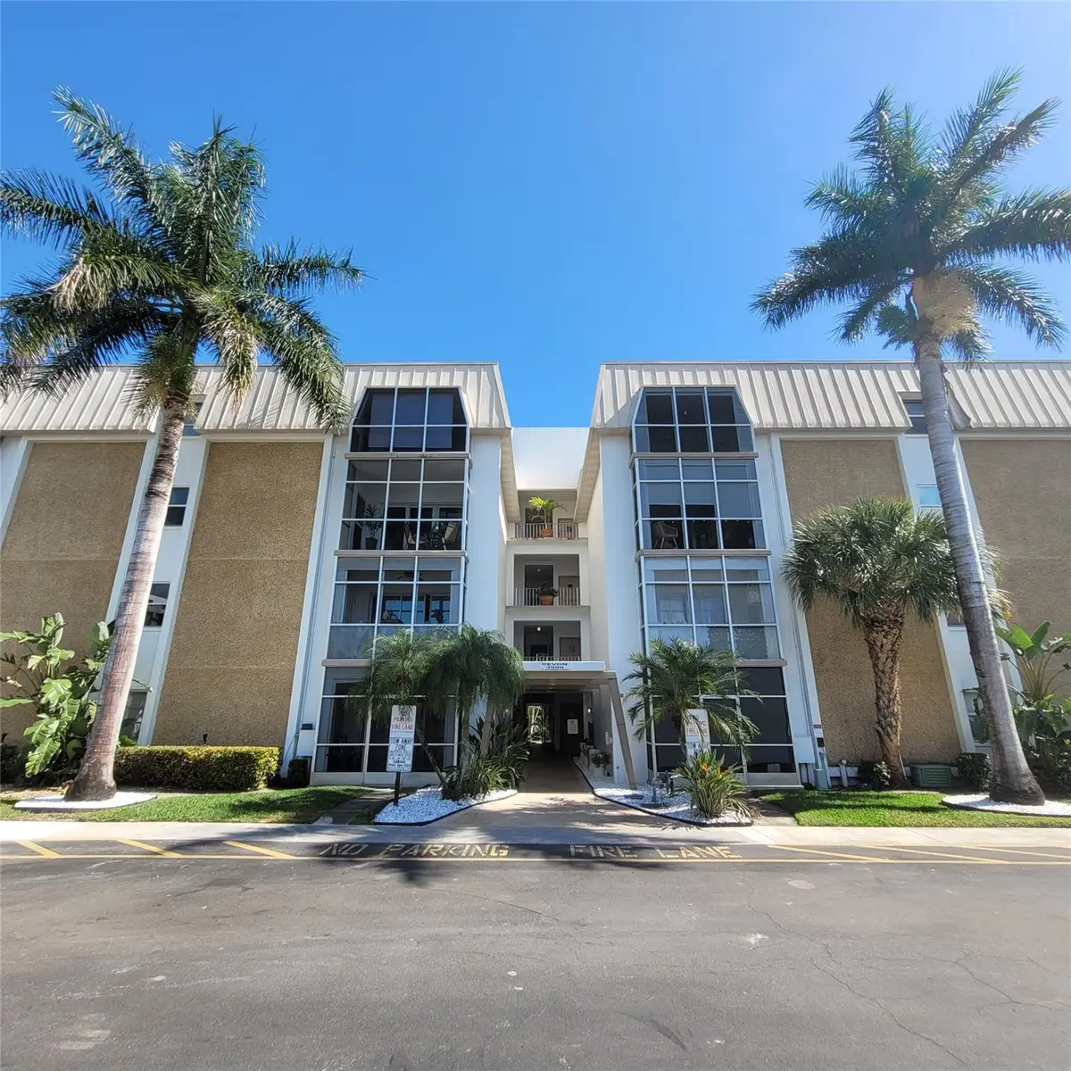 Address Withheld By Seller, Fort Lauderdale, FL 33334 - #1