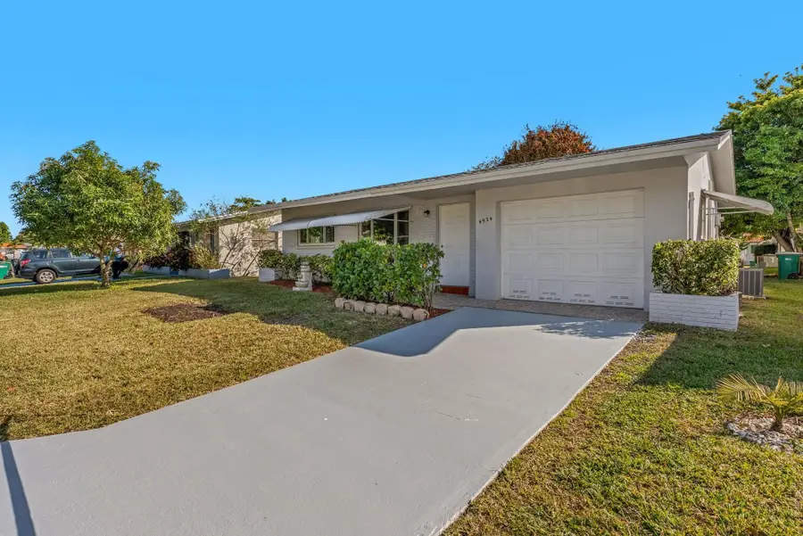 4924 NW 52nd Court, Tamarac, FL 33319 - #2