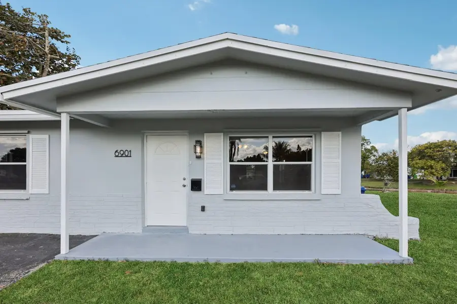 6901 NW 28th Street, Sunrise, FL 33313 - #2