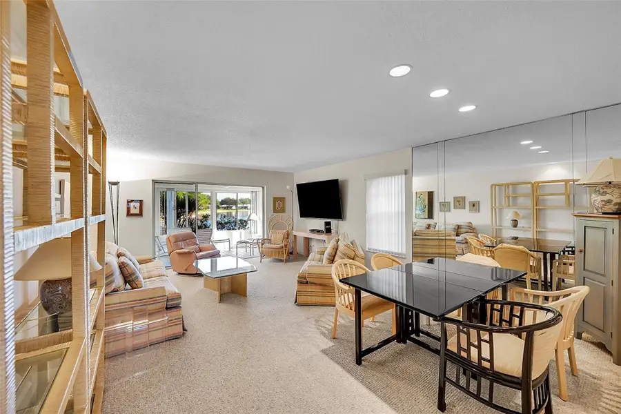 724 Nantucket Circle #A, Lake Worth, FL 33467 - Image #2