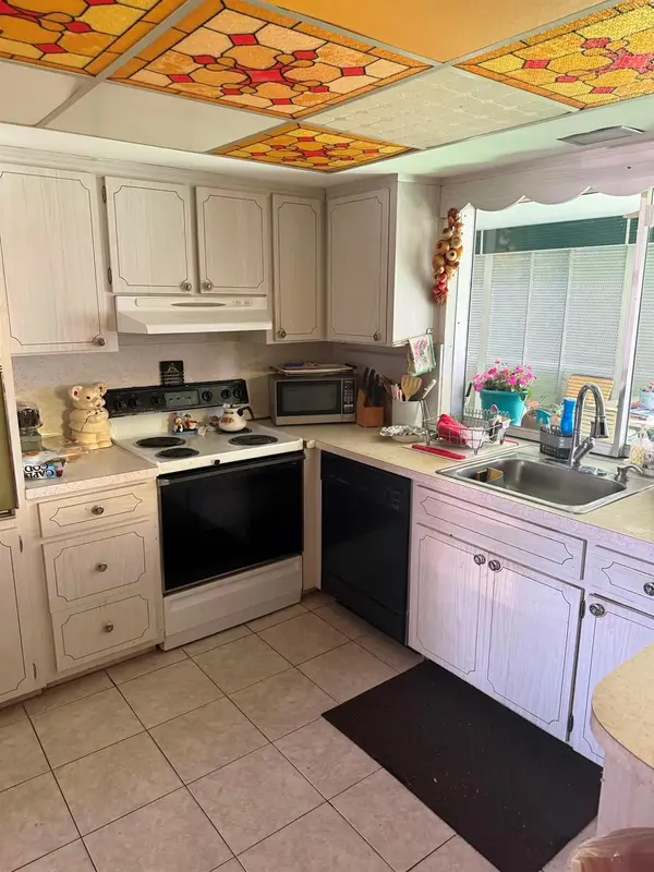 626 S Crescent Drive, Hollywood, FL 33021