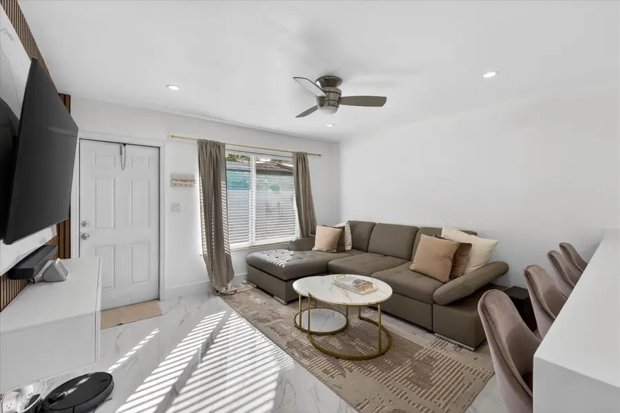 883 NE 33rd Street, Fort Lauderdale, FL 33334 - #3