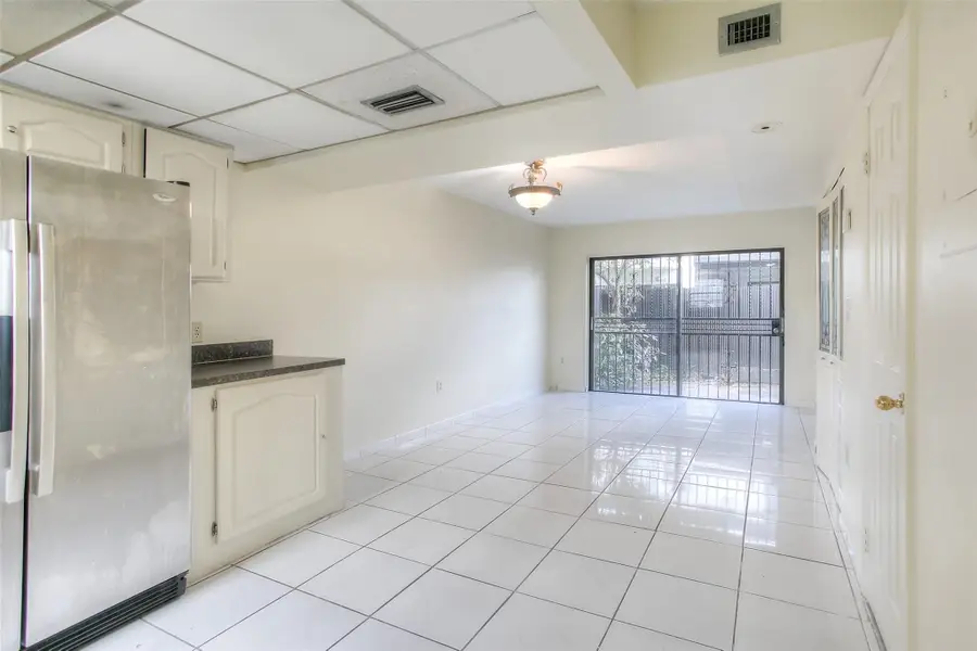 5808 W 26th Avenue #211, Hialeah, FL 33016 - #3