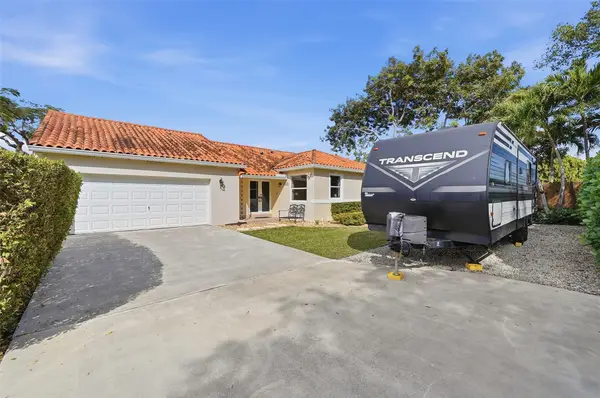 16921 SW 92nd Court, Palmetto Bay, FL 33157