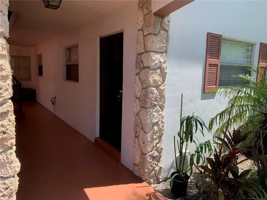 206 SW 1st Street #J-4, Pompano Beach, FL 33060 - #2