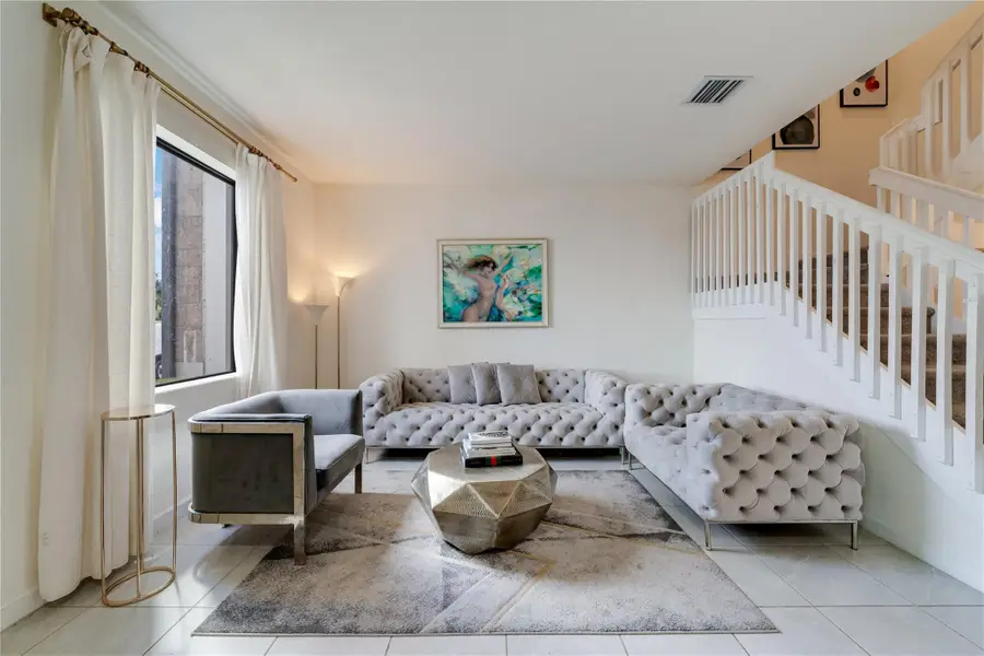 11392 W 34th Way, Hialeah, FL 33018 - #3