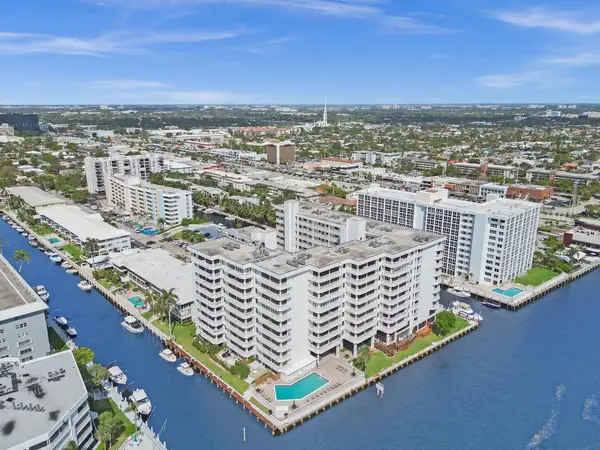 3100 NE 48th Street #617, Fort Lauderdale, FL 33308