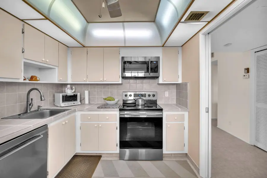 605 Oaks Drive #907, Pompano Beach, FL 33069 - #2