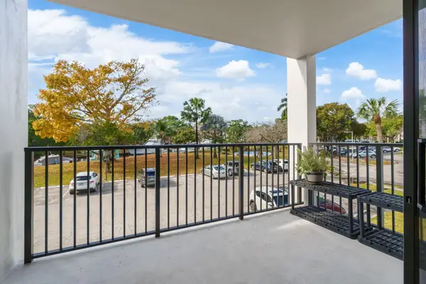 1000 River Reach Drive #212, Fort Lauderdale, FL 33315