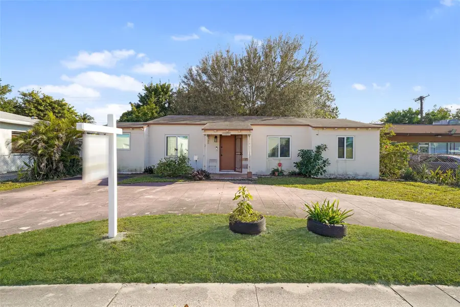 2126 Washington Street, Hollywood, FL 33020 - #2