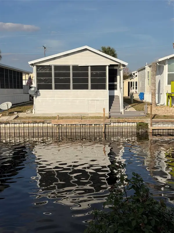 42 Turtle Road, Okeechobee, FL 34974