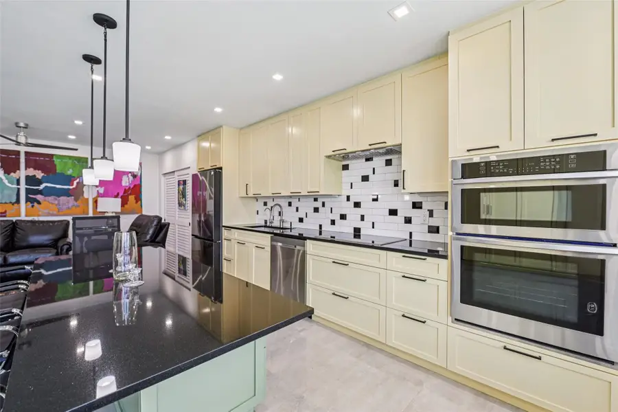 3233 NE 34th Street #812A, Fort Lauderdale, FL 33308 - #3