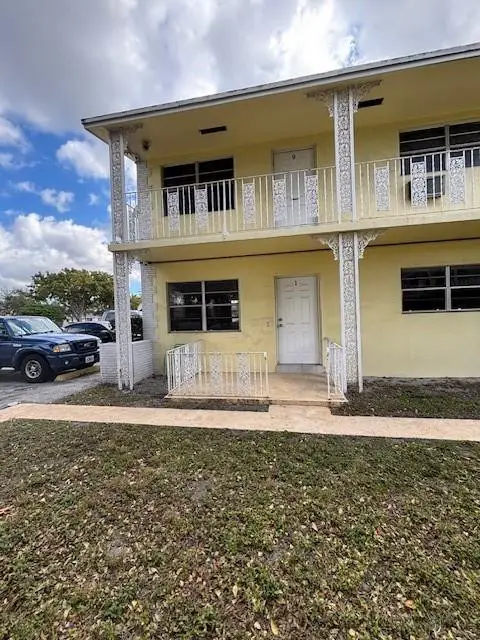 5400 Hollywood Boulevard #1, Hollywood, FL 33021