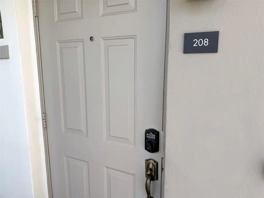 140 NE 28th Avenue #208, Pompano Beach, FL 33062 - #3