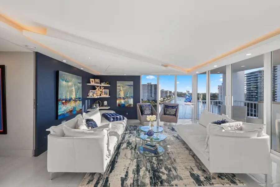 2800 E Sunrise Boulevard #10A, Fort Lauderdale, FL 33304 - #3