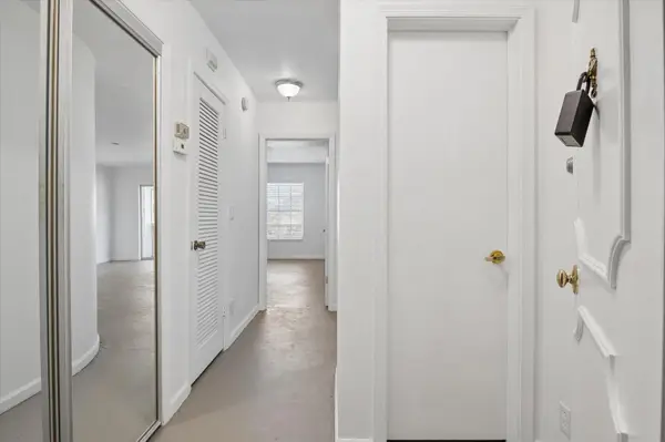 2161 NE 68th Street #326, Fort Lauderdale, FL 33308