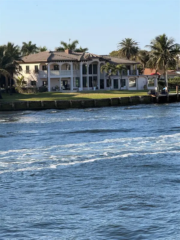 1201 S Riverside Drive #206, Pompano Beach, FL 33062