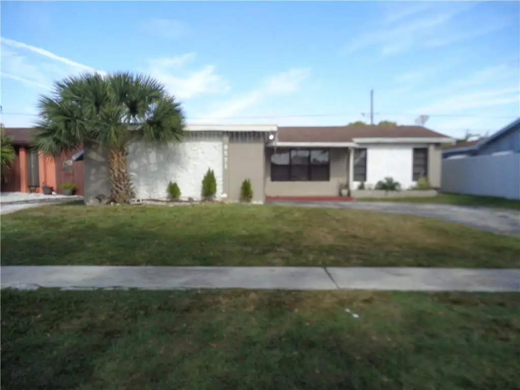 9571 Sunset Strip, Sunrise, FL 33322 - #1