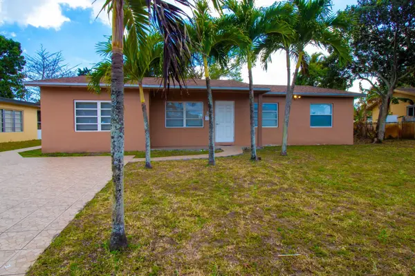 6860 Broadmoor, Pompano Beach, FL 33068