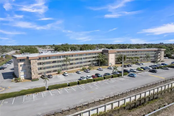 300 Village Green Circle #210, Palm Springs, FL 33461