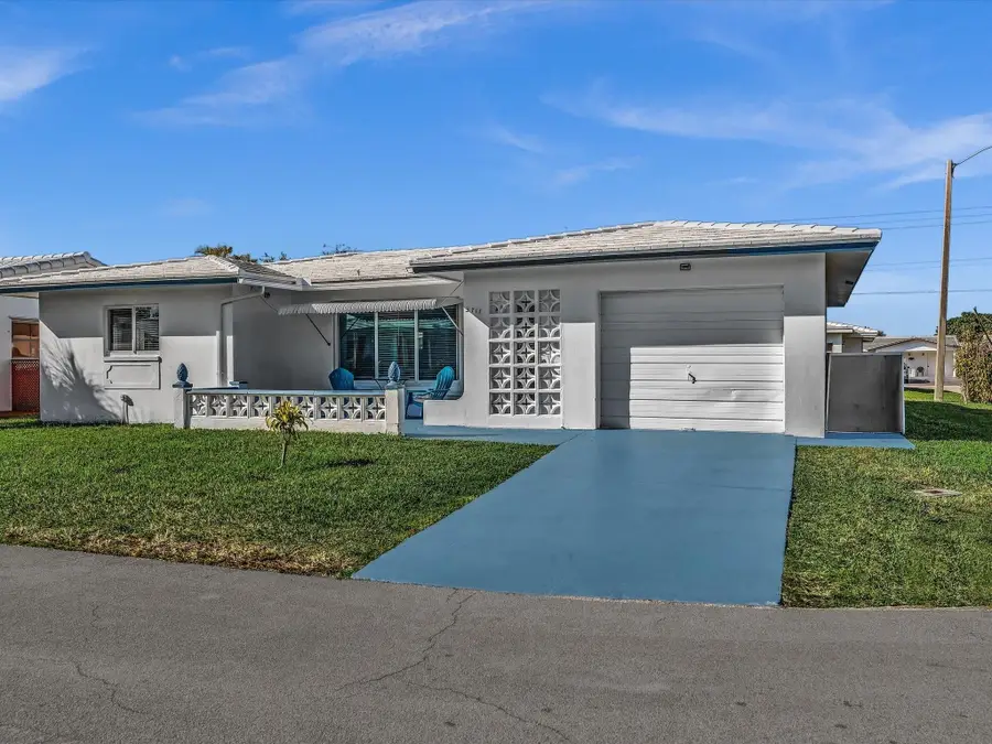 5711 NW 84th Avenue, Tamarac, FL 33321 - #2