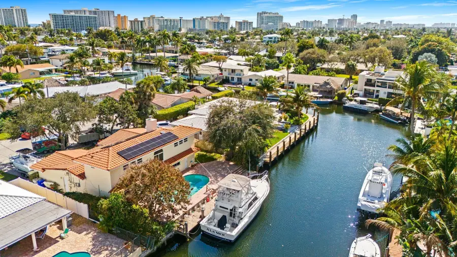 1031 NE 27th Avenue, Pompano Beach, FL 33062 - #2