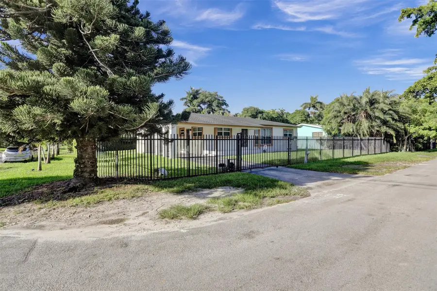 30 NE 139th Street, North Miami, FL 33161 - #2