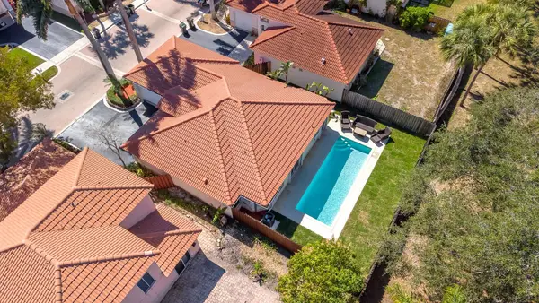 4755 NW 7th Manor, Pompano Beach, FL 33063