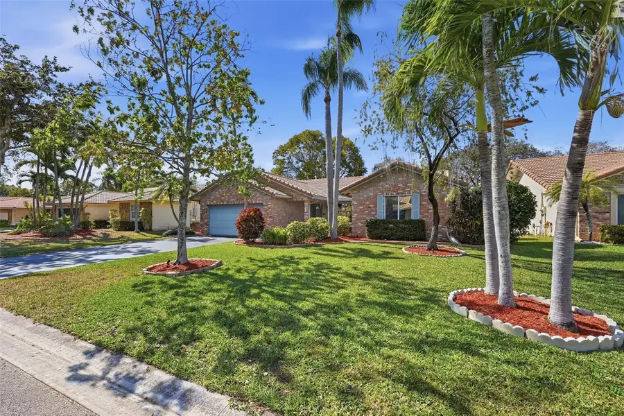 392 NW 113th Terrace, Coral Springs, FL 33071 - #2