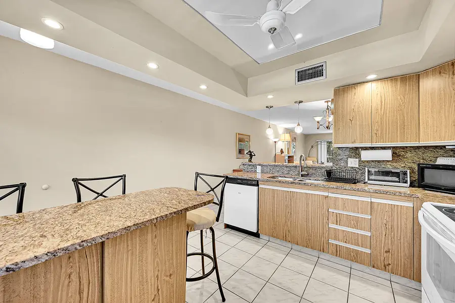 2102 Lucaya Bend #D2, Coconut Creek, FL 33066 - #3