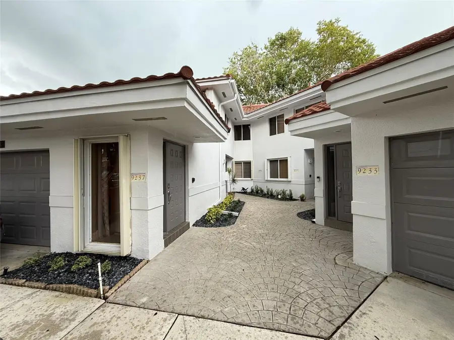 9237 9th Place #9237, Plantation, FL 33324 - #2